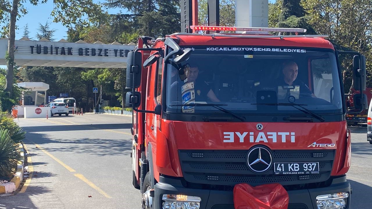 TÜBİTAK’ta solvent tankında parlama sonrası yangın