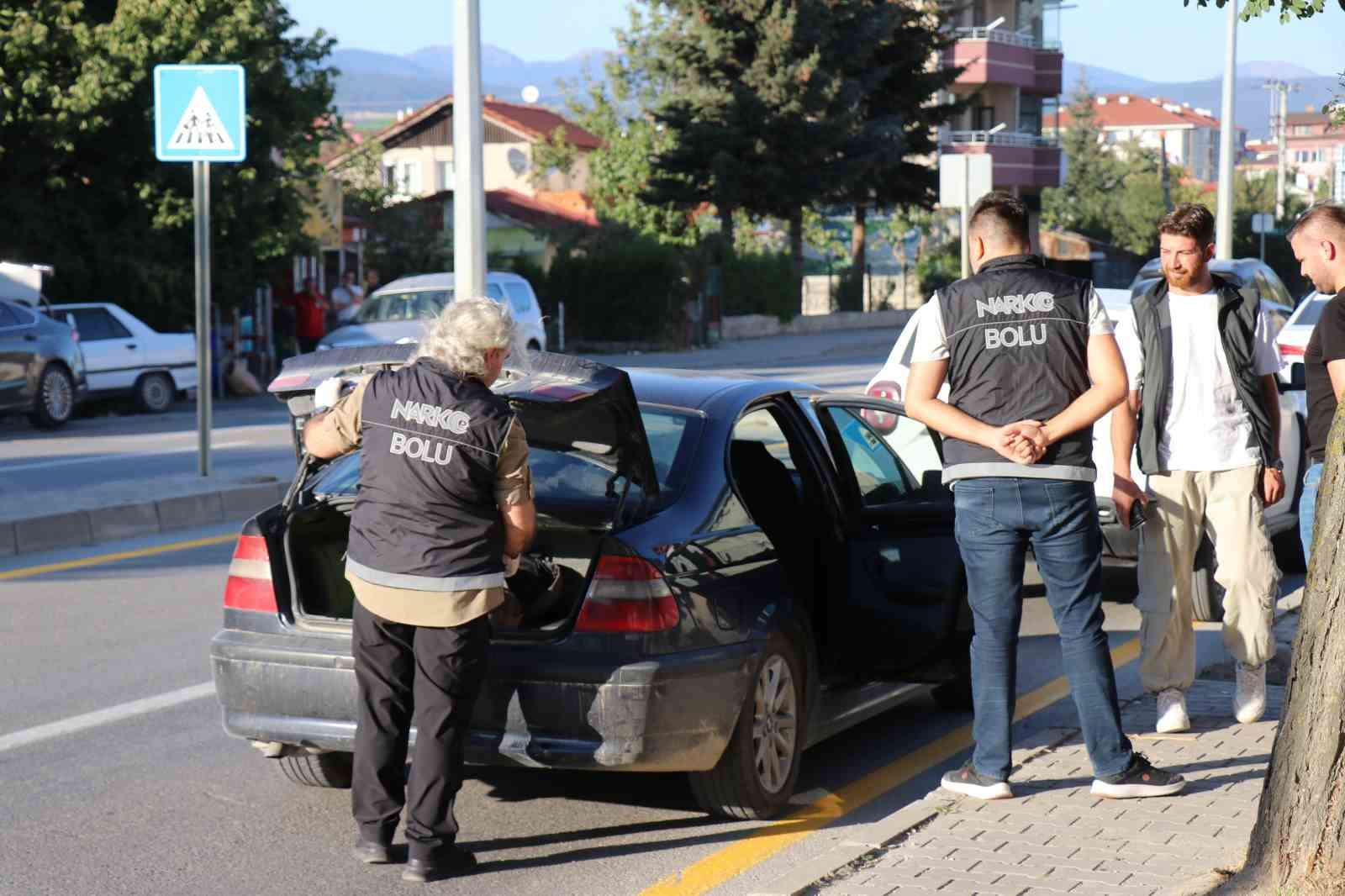 Narkotik ekiplerinden şok denetim
