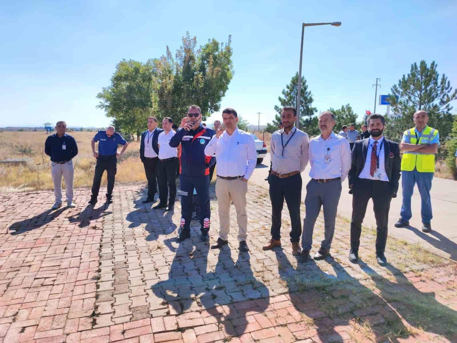 Kapadokya Havalimanı’nda yapılan ’Ateşli Yangın Tatbikatı’ gerçeği aratmadı