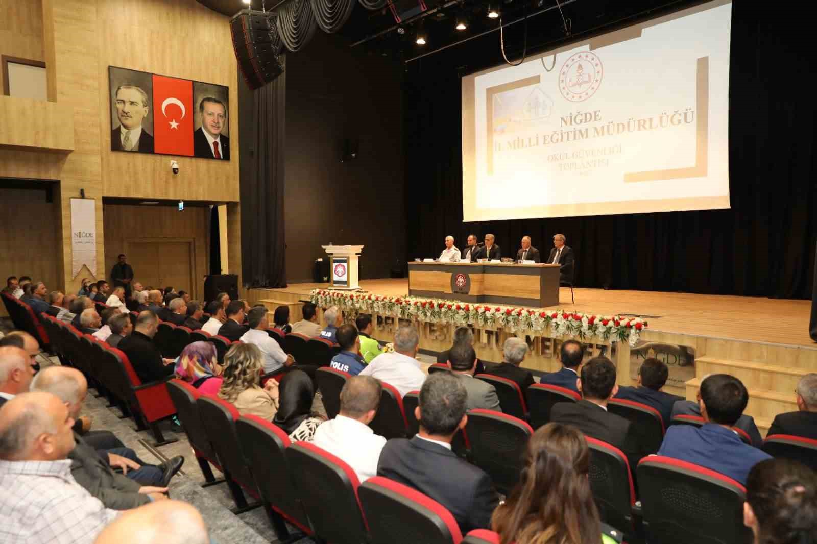 Niğde’de okul güvenliği toplantısı yapıldı