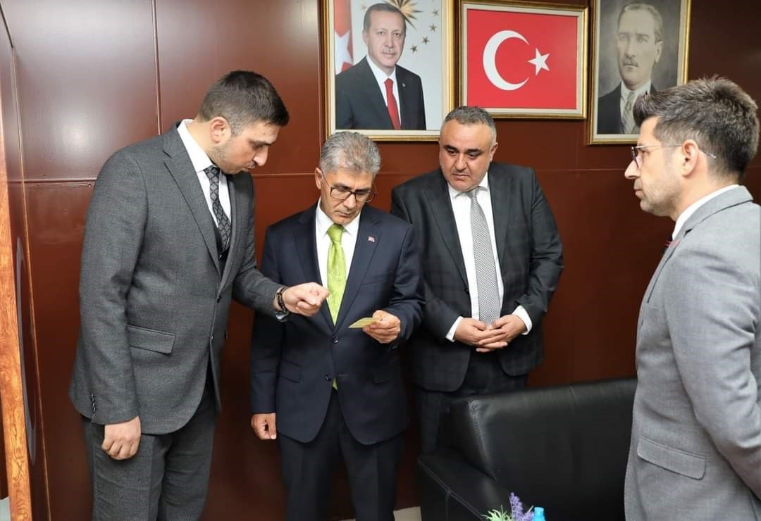 Vali Çelik, Niğde Ömer Halisdemir Eğitim ve Araştırma Hastanesi’nde incelemelerde bulundu