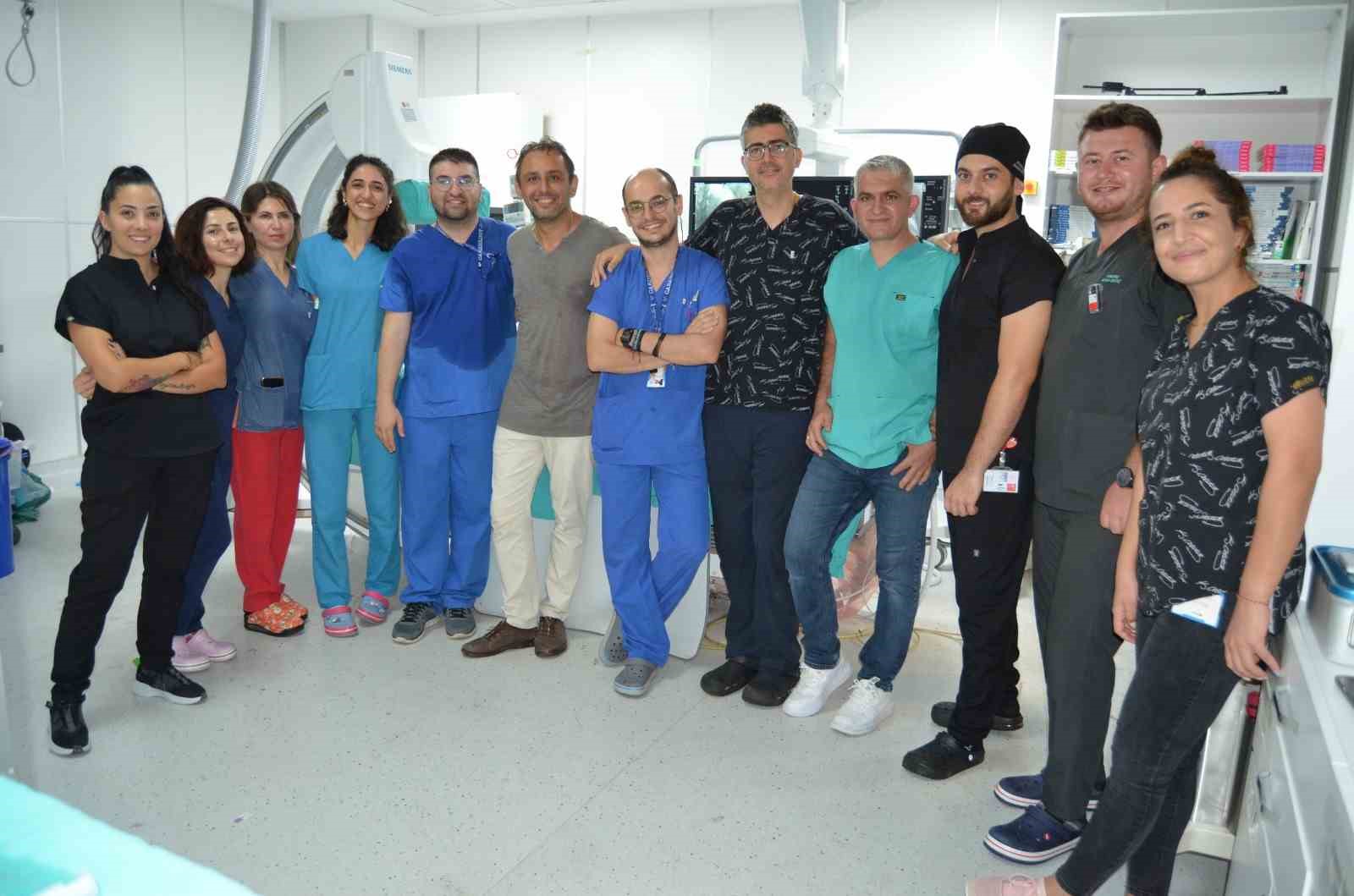 Alanya’da mitral kapak darlığı ameliyatsız tedavi edildi
