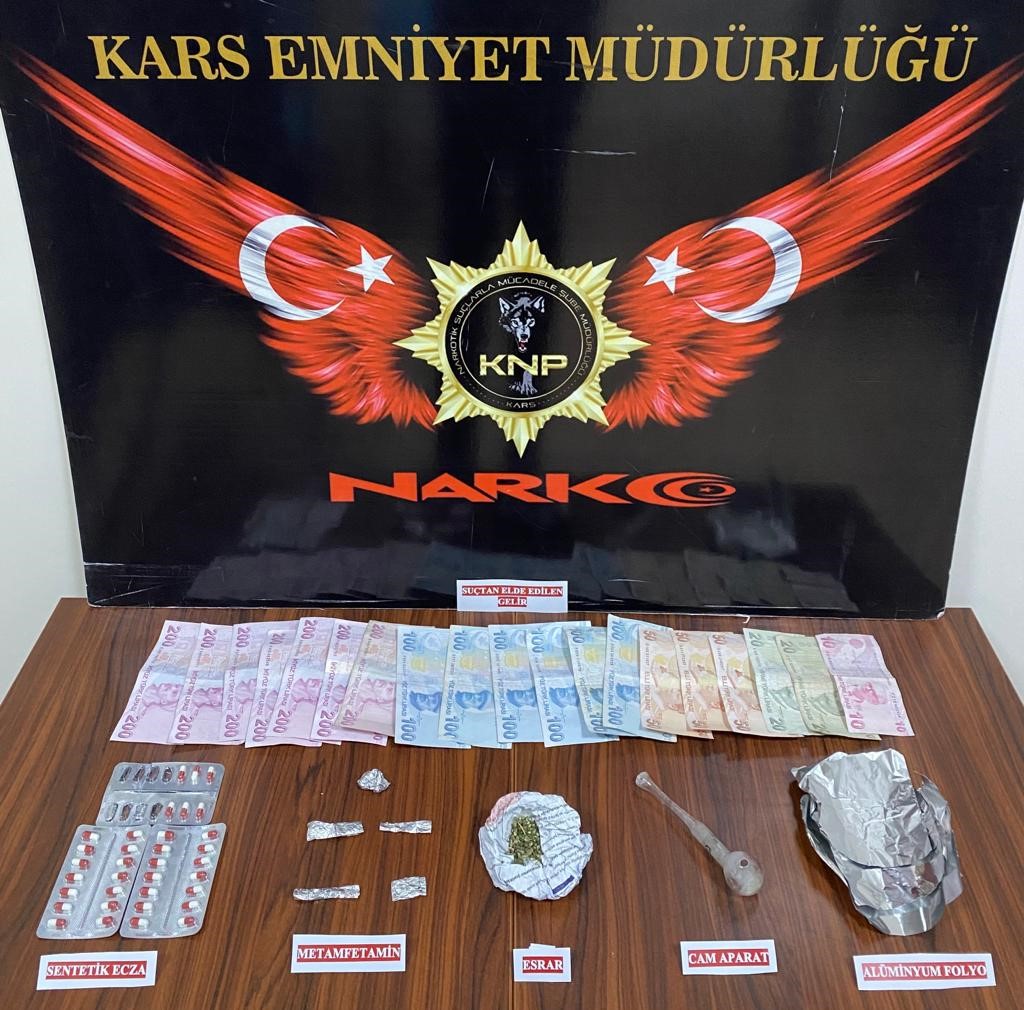 Kars’ta uyuşturucu taciri 2 kişi tutuklandı