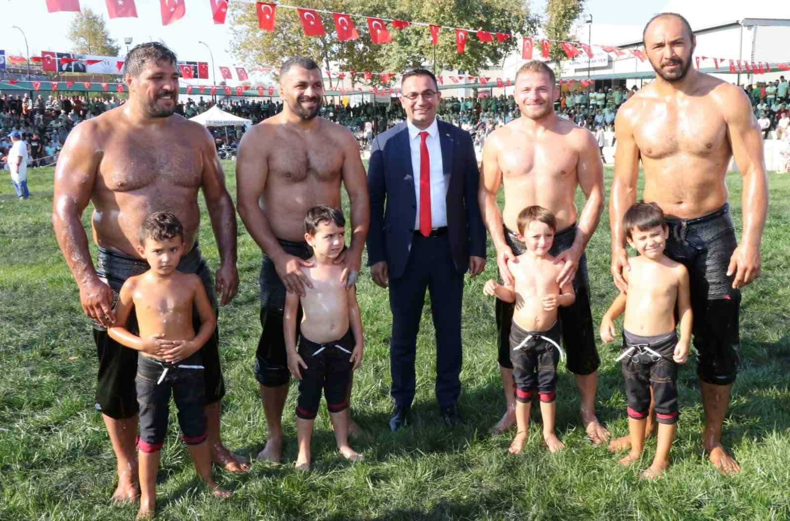 Başpehlivanlar, yarın Biga’da er meydanına çıkacak