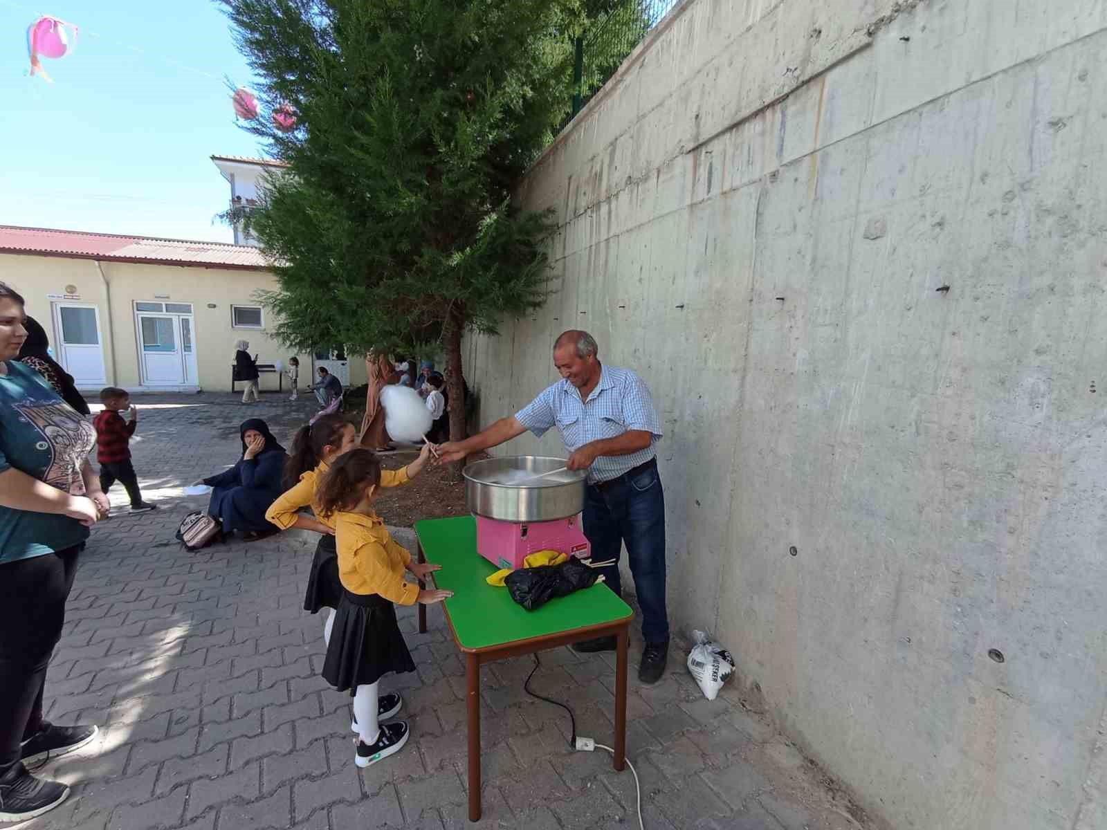 Gediz&rsquo;de Bed-i Besmele programı d&uuml;zenledi
