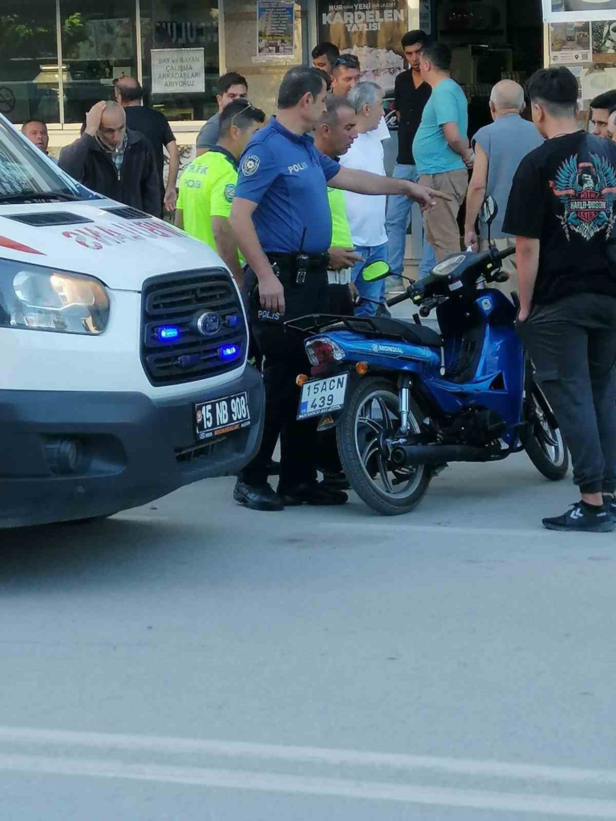 Burdur&rsquo;da motosikletin &ccedil;arptığı &ccedil;ocuk yaralandı
