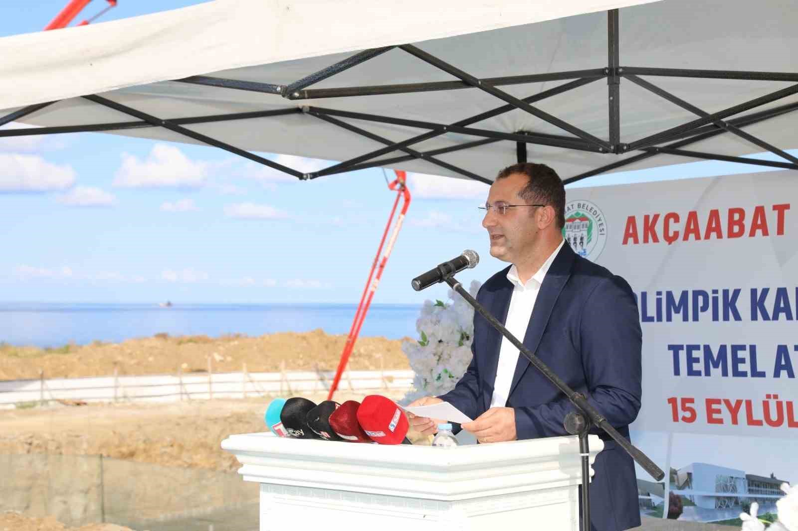 Akçaabat’ta yarı olimpik yüzme havuzunun temeli atıldı