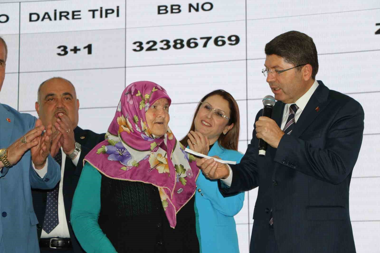 Adalet Bakanı Tunç: "Millete borcumuz var’’