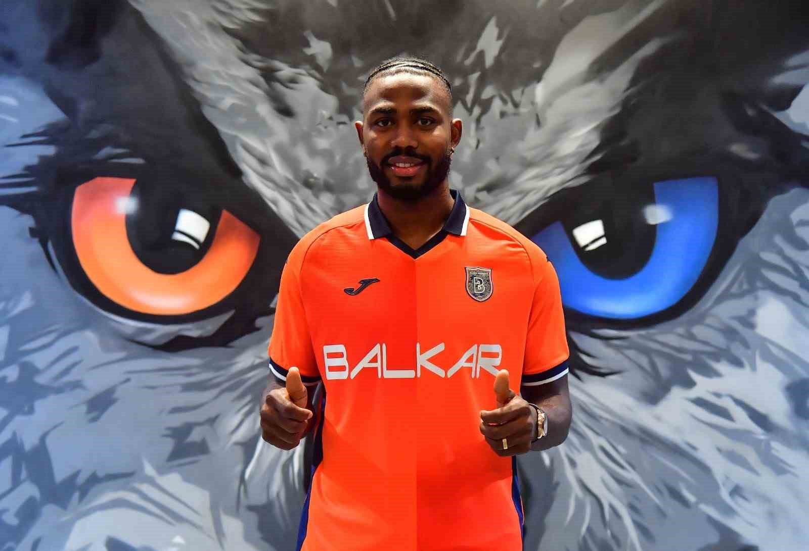 Emmanuel Dennis, RAMS Başakşehir&rsquo;de
