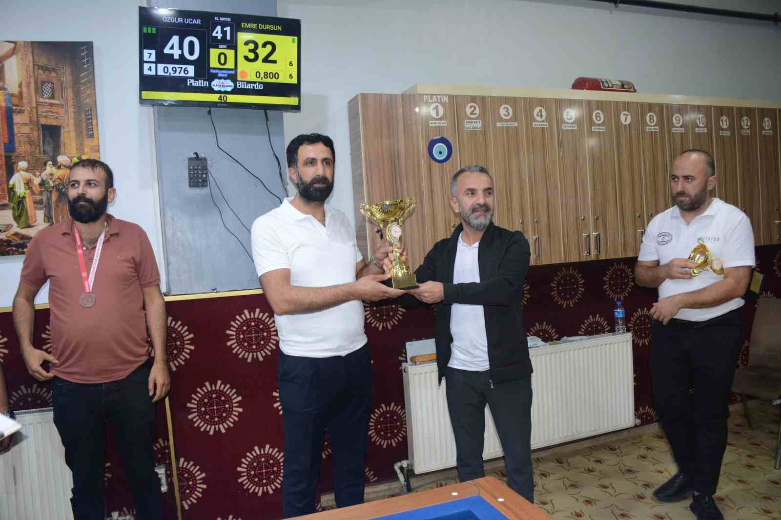 Tatvan&rsquo;da &lsquo;2. Bitlis 3 Bant Bilardo İl Birinciliği Turnuvası&rsquo; d&uuml;zenlendi
