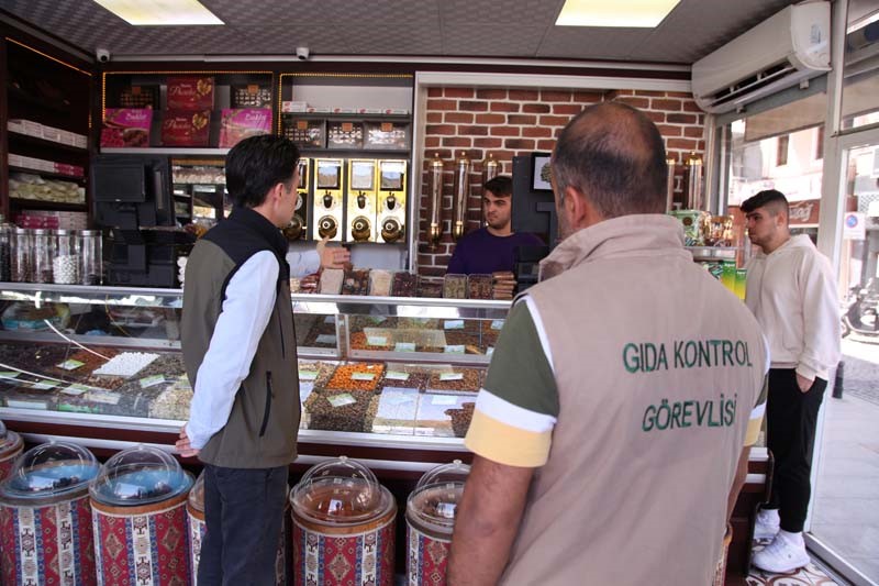 &Ccedil;anakkale&rsquo;de gıda denetimleri ger&ccedil;ekleştiriliyor
