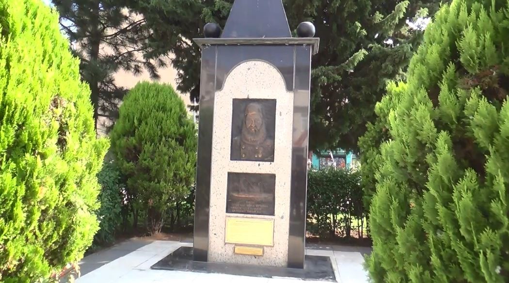 Japonya&rsquo;da par&ccedil;alanan gemide şehit olan 527 Osmanlı Askeri anıldı
