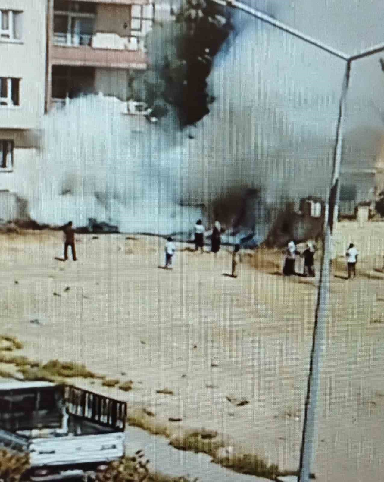Mardin’de evin bahçesinde çıkan yangın korkuttu