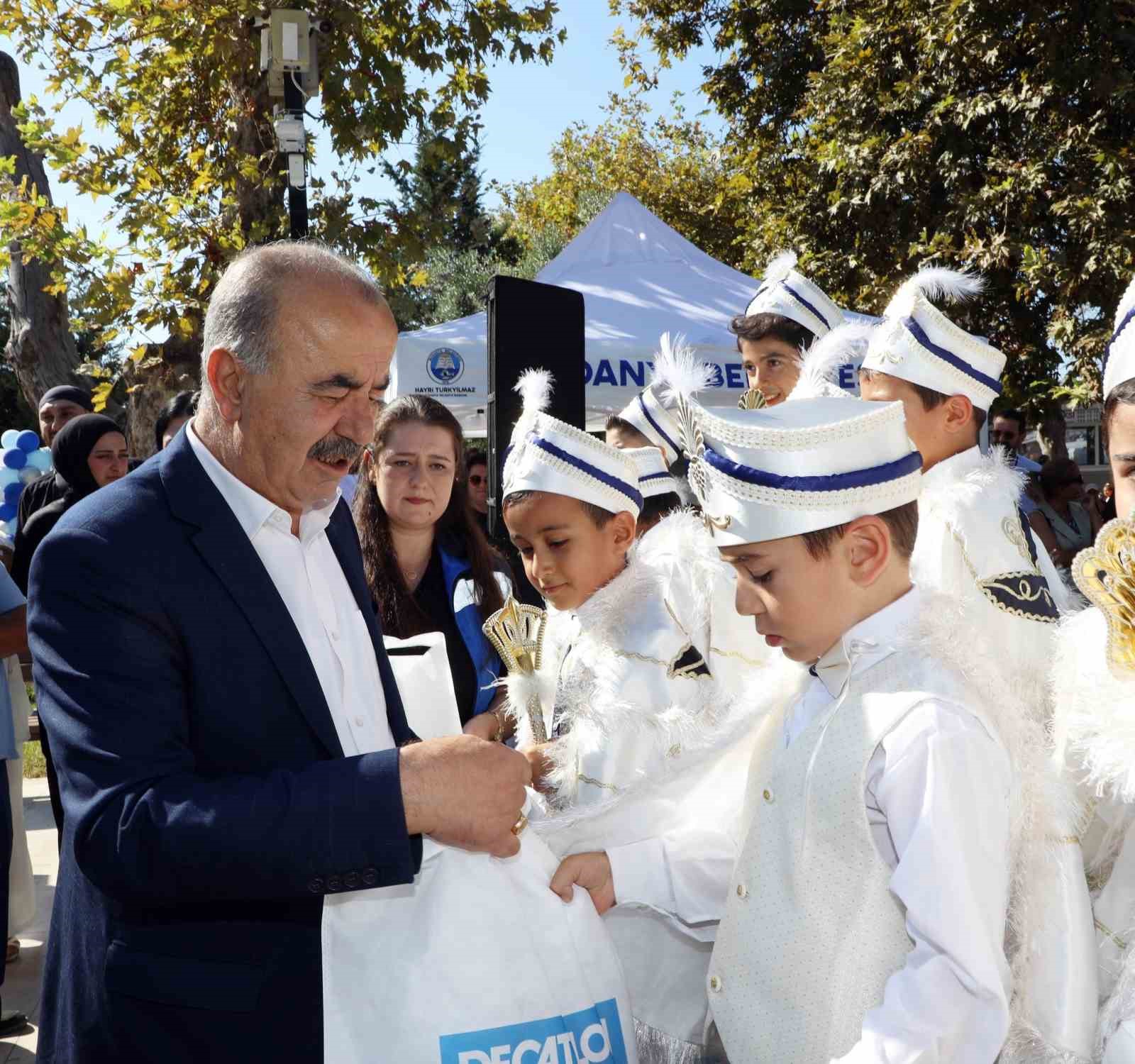 Mudanya Belediyesi’nden sünnet şenliği
