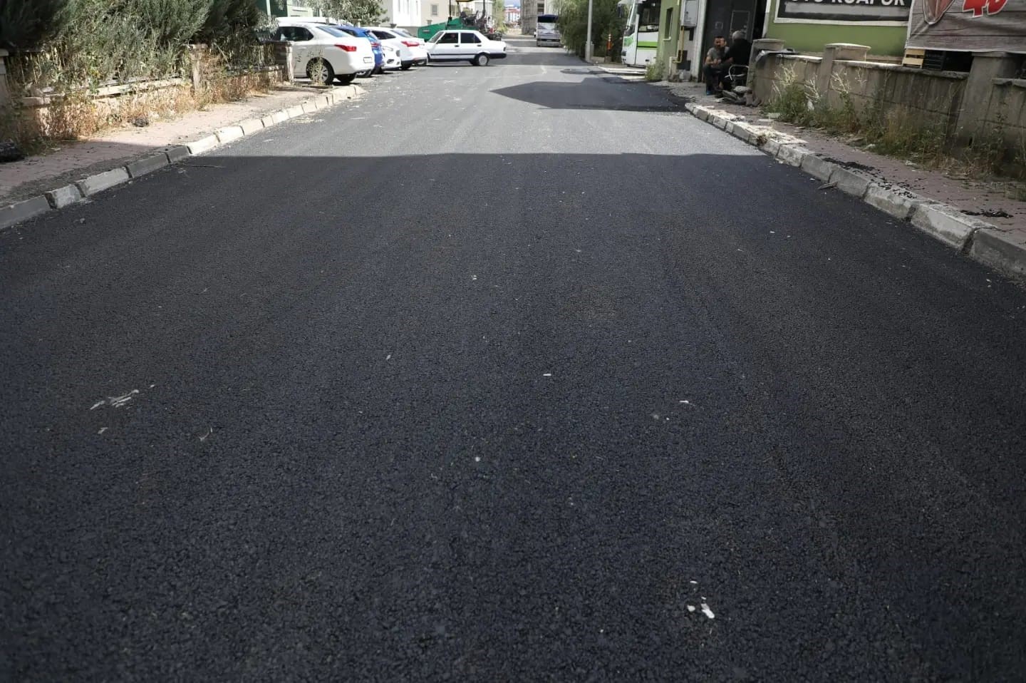Kars’ta yol çalışmaları devam ediyor