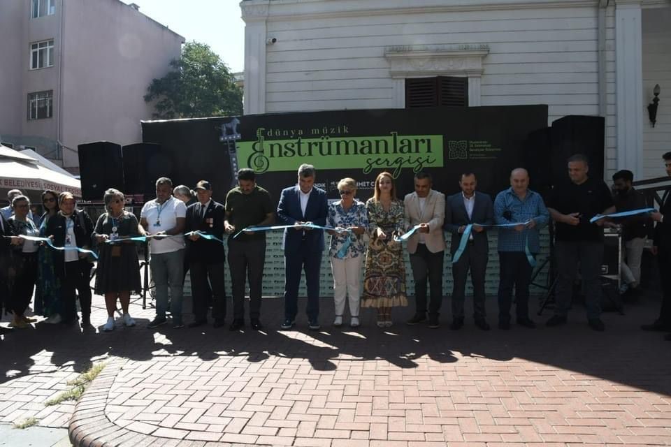 Açılış kurdelesini ZONDEF Genel Başkanı Ziya Öncan kesti
