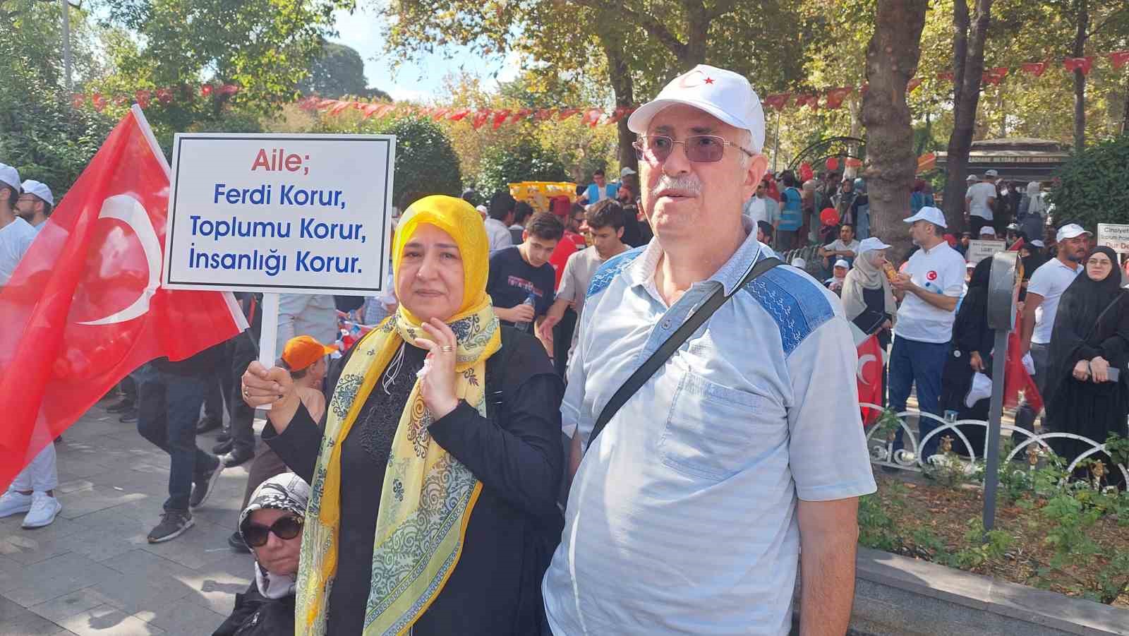 Büyük Aile Platformu, LGBT propagandasına karşı Saraçhane’de buluştu