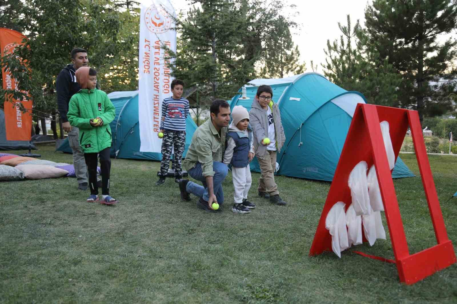 Bu kampa telefon ve tablet giremiyor