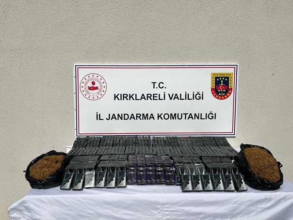 Kırklareli&rsquo;nde 164 bin 232 k&ouml;k kenevir ele ge&ccedil;irildi

