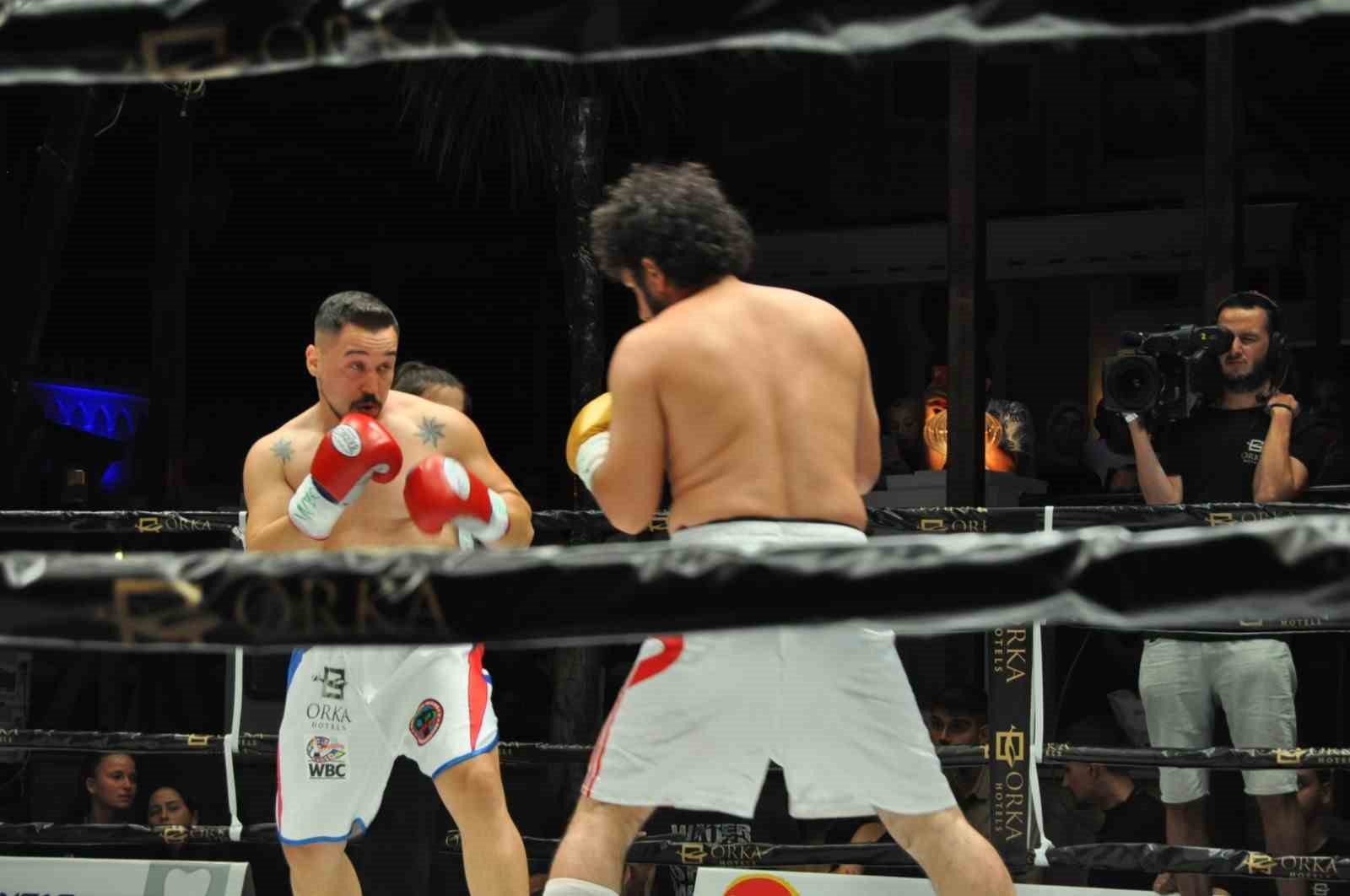 Fethiye’de WBC Profesyonel Boks Gecesi yapıldı
