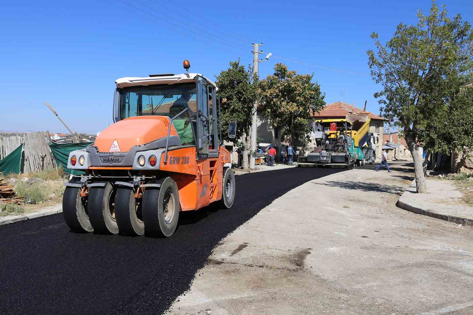 Karaman Belediyesi asfalt çalışmalarına devam ediyor