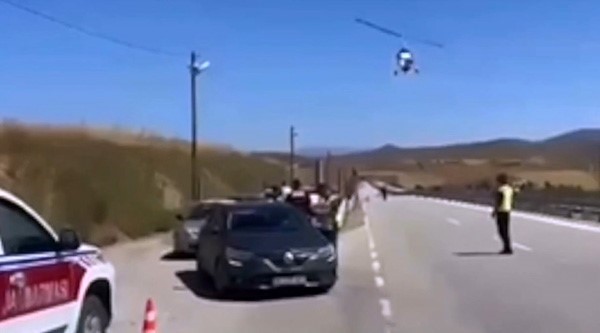 G&ouml;&ccedil;men ka&ccedil;ak&ccedil;ılarına hava destekli operasyon: 2 bin 715 ka&ccedil;ak g&ouml;&ccedil;men yakalandı, 52 organizat&ouml;r tutuklandı
