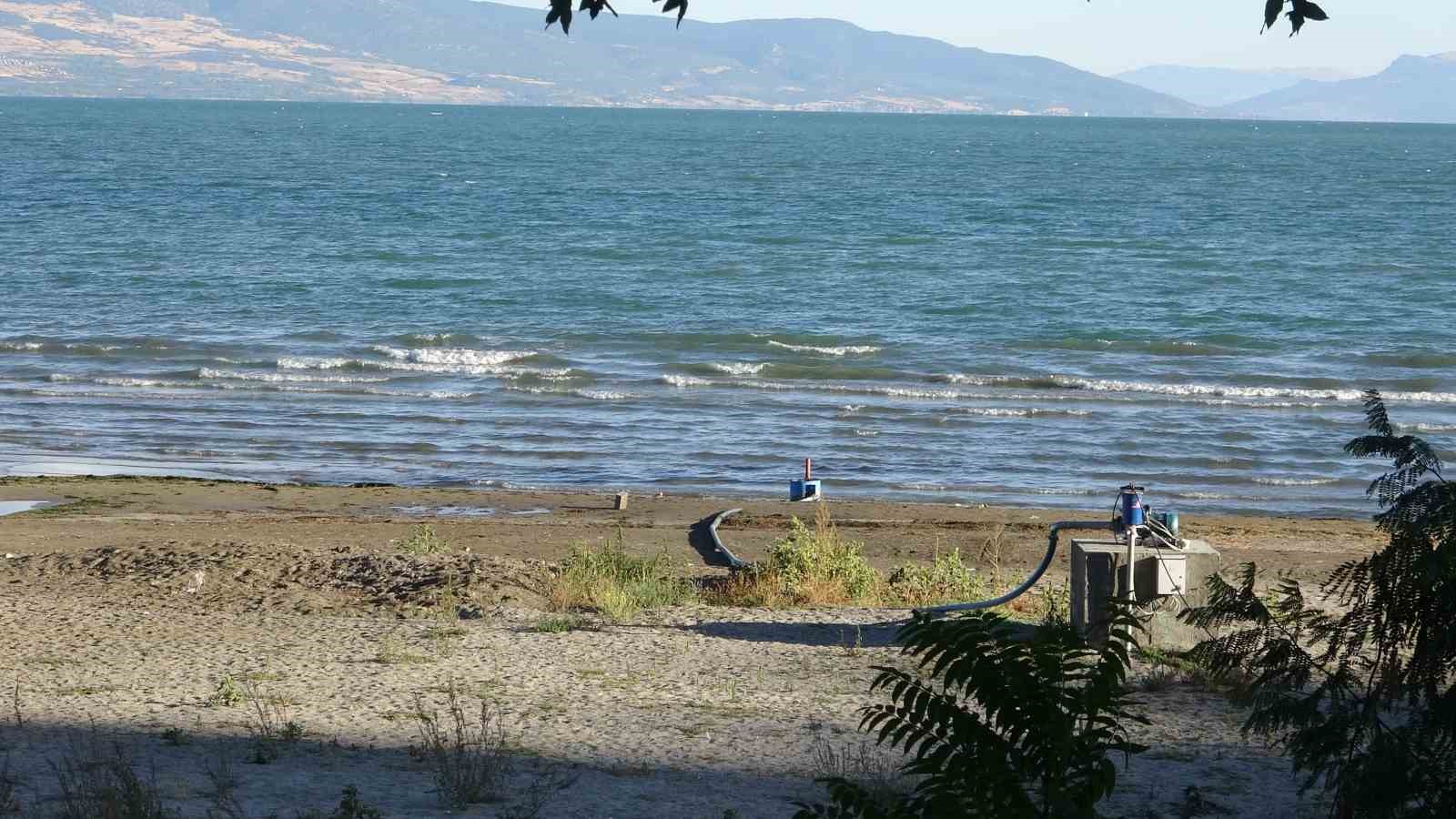 Eğirdir G&ouml;l&uuml;&rsquo;nde bulunan el bombaları imha edildi

