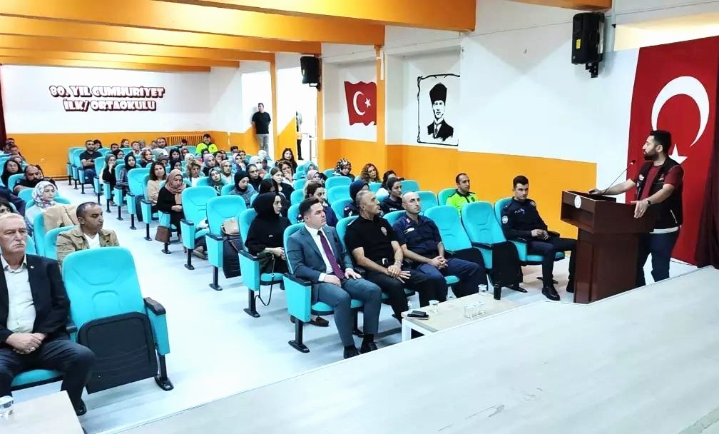 Çankırı’da ’Narko Rehber’ eğitimi