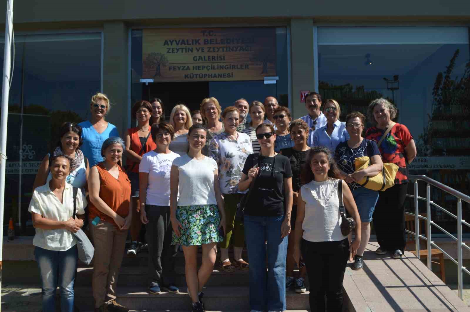 Ayvalık Zeytin Müzesi’nde kadın zeytin çiftçilerine sektörel eğitim