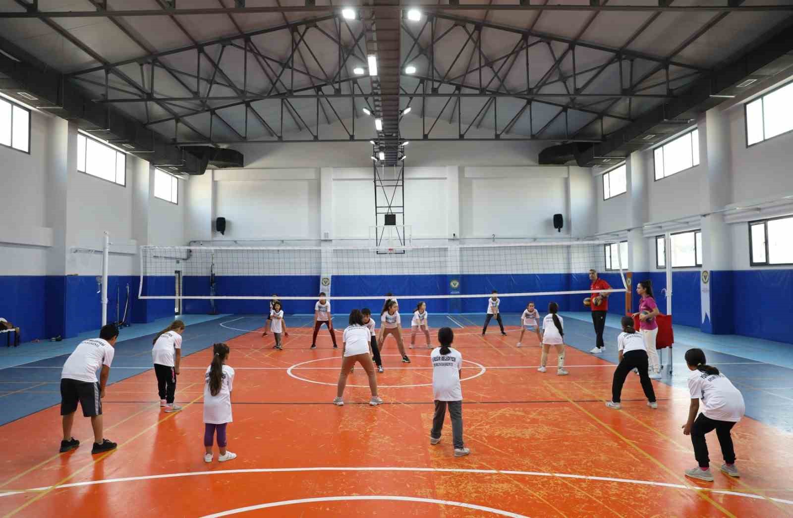 Yüreğir Belediyesi ‘Kış Spor Okulları’ başlıyor
