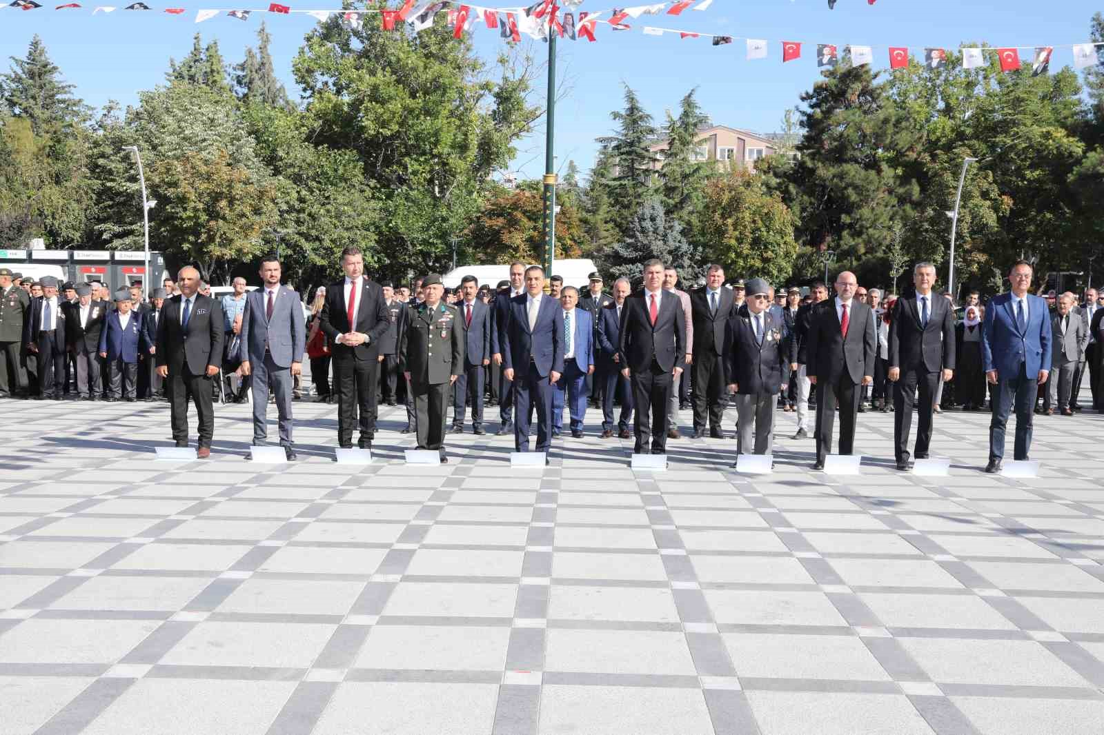 Burdur Gaziler Derneği Başkanı Okyar: "Bölüşürsek tokuz, bölünürsek yok oluruz”