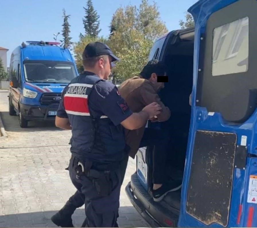Uyuşturucu ticaretinden aranan zanlı yakalandı
