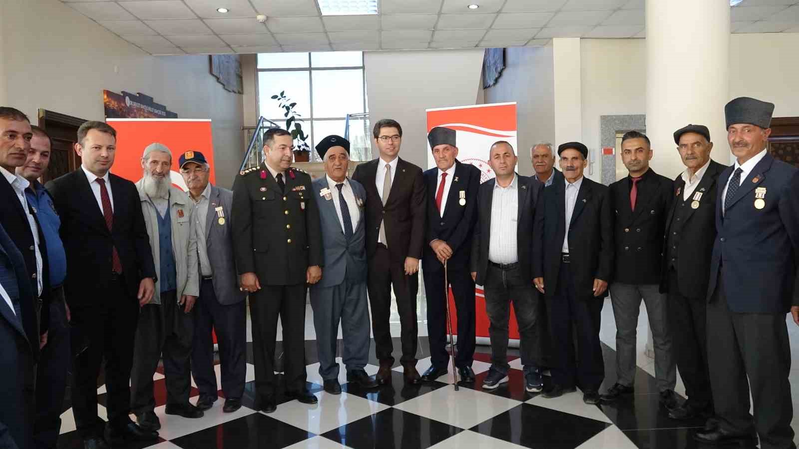 Erciş&rsquo;te 19 Eyl&uuml;l gaziler g&uuml;n&uuml; programı d&uuml;zenlendi
