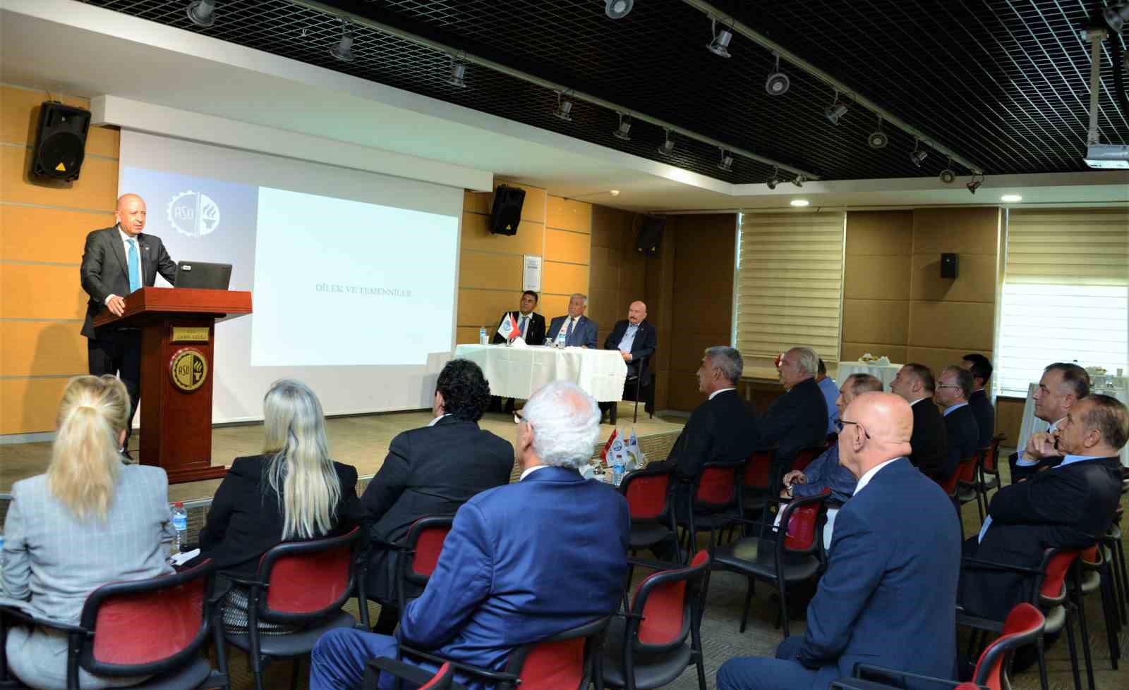 ASO Eğitim Vakfı’nda yeni yönetim belirlendi