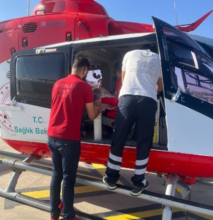 Şırnak’ta ambulans helikopter minik Aras için havalandı
