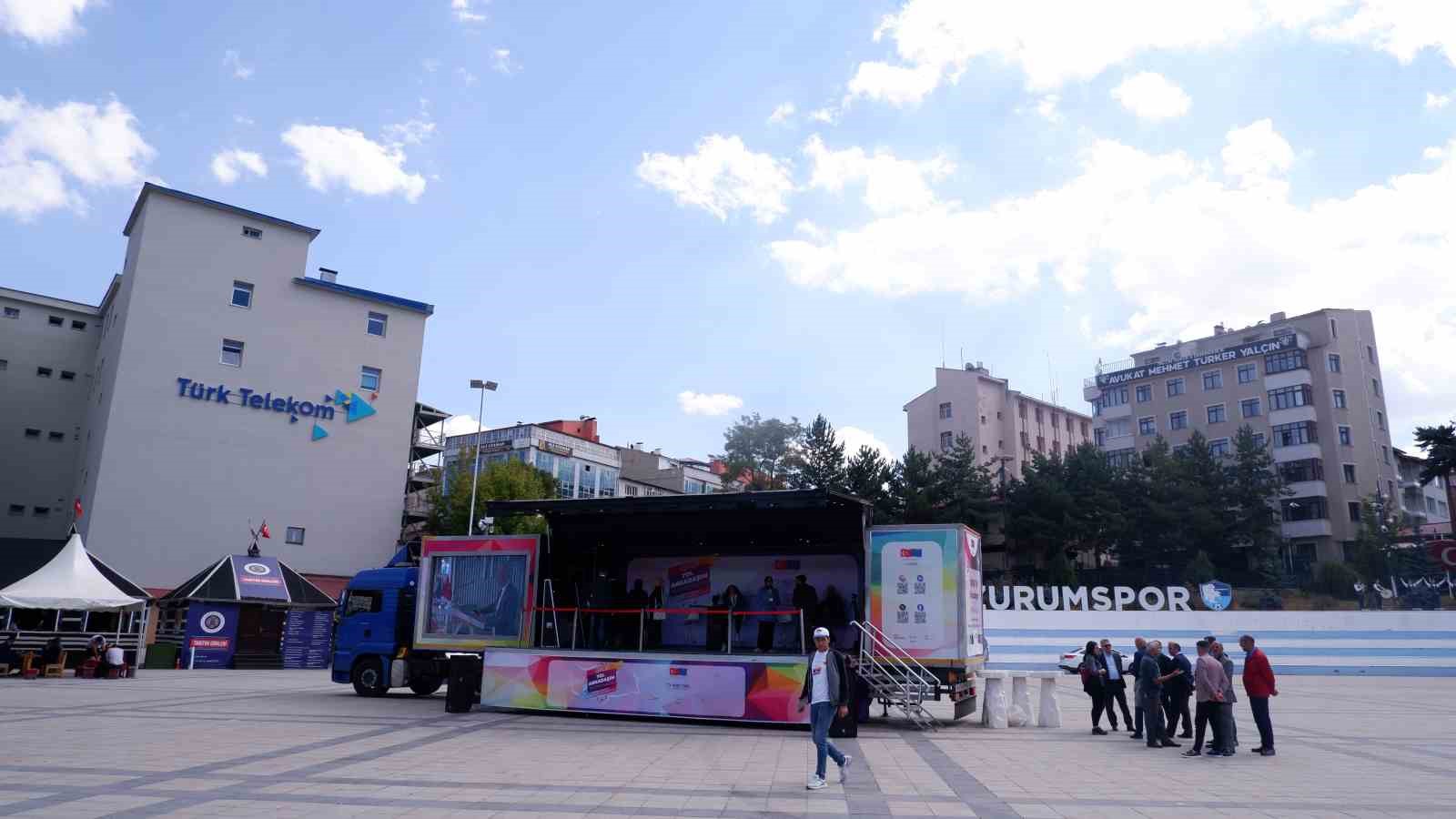 İŞKUR’un ’Yol Arkadaşım’ tırı Erzurum’da
