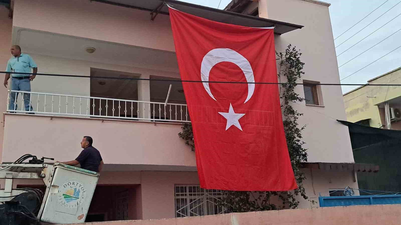 Osmaniye Valisi Yılmaz, yaralı askerleri ziyaret etti
