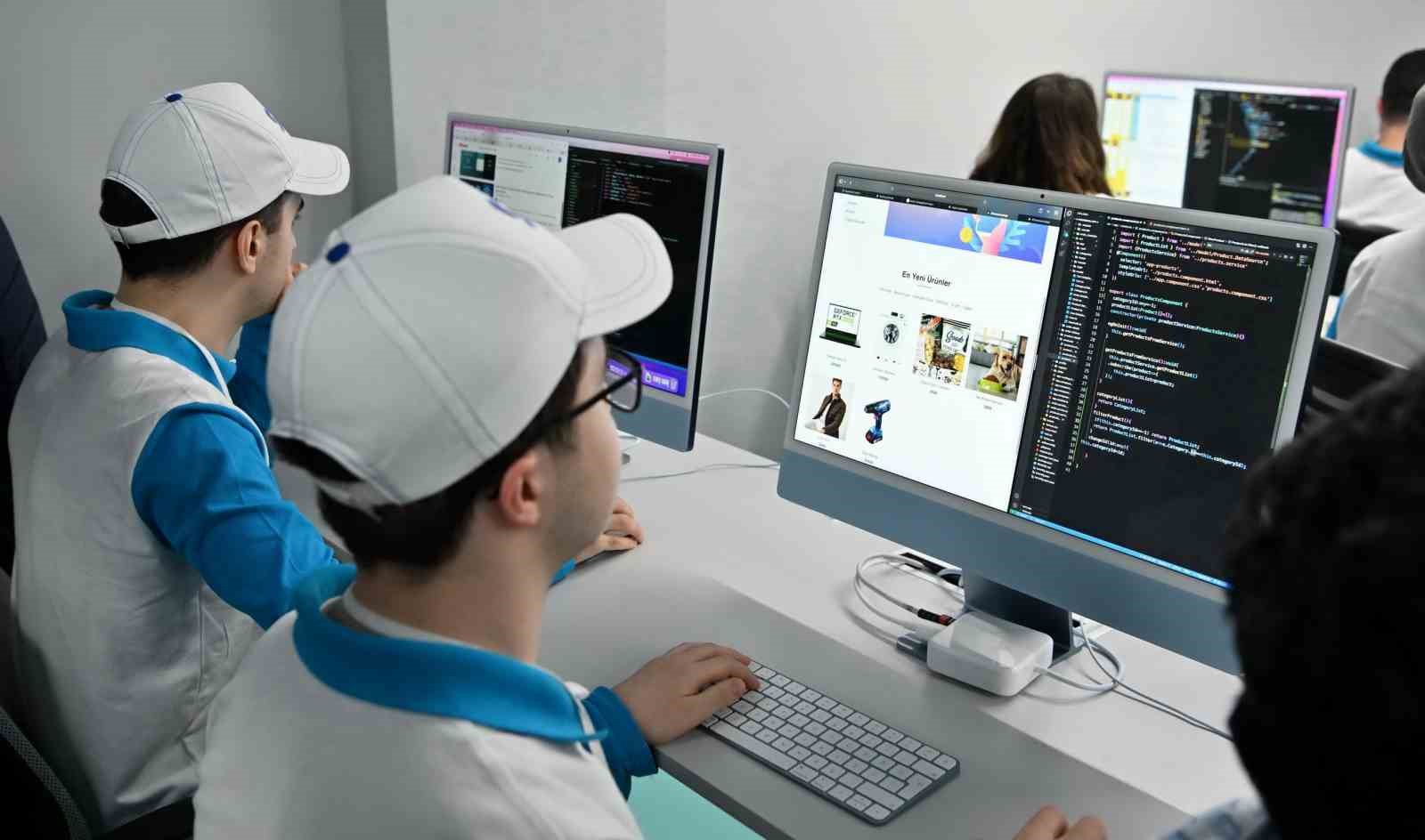 İTO’dan ‘yazılımcı’ adaylarına çağrı