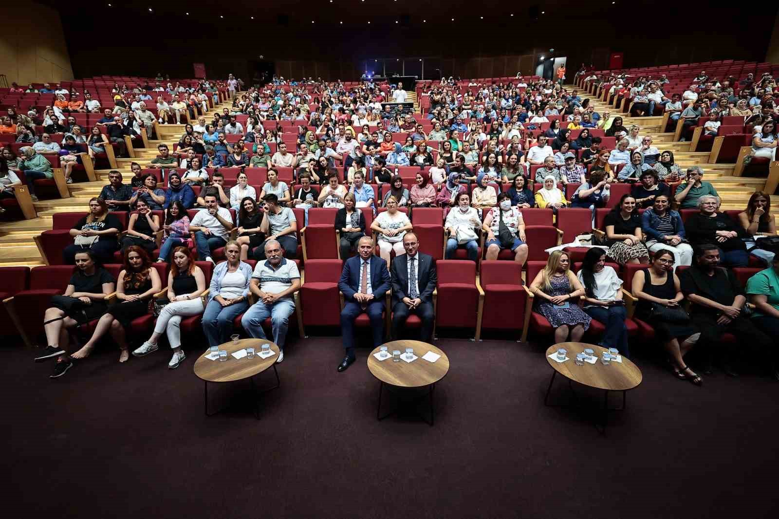 Denizlililer, Barış Manço Şarkıları Konseri ile coştu
