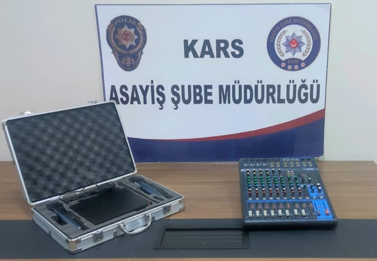 Kars’ta ses sistemleri hırsızı yakalandı
