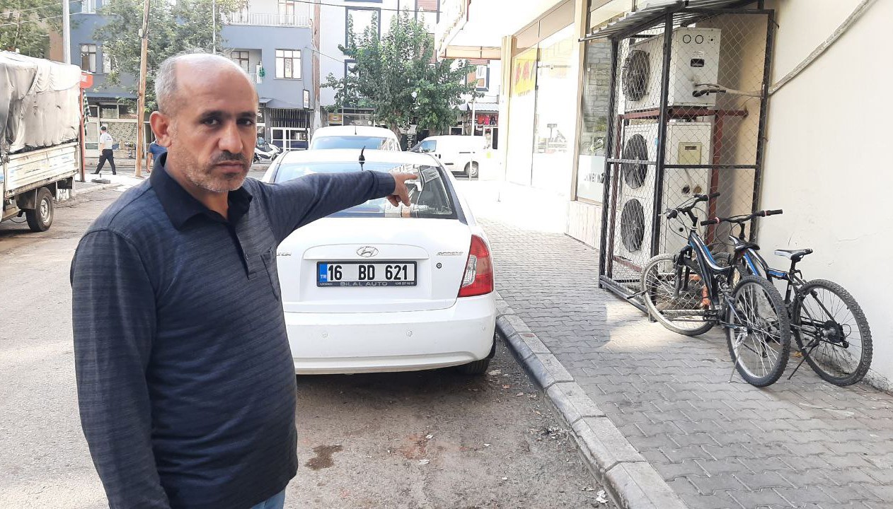 Kasklı hırsız motosikleti çaldı
