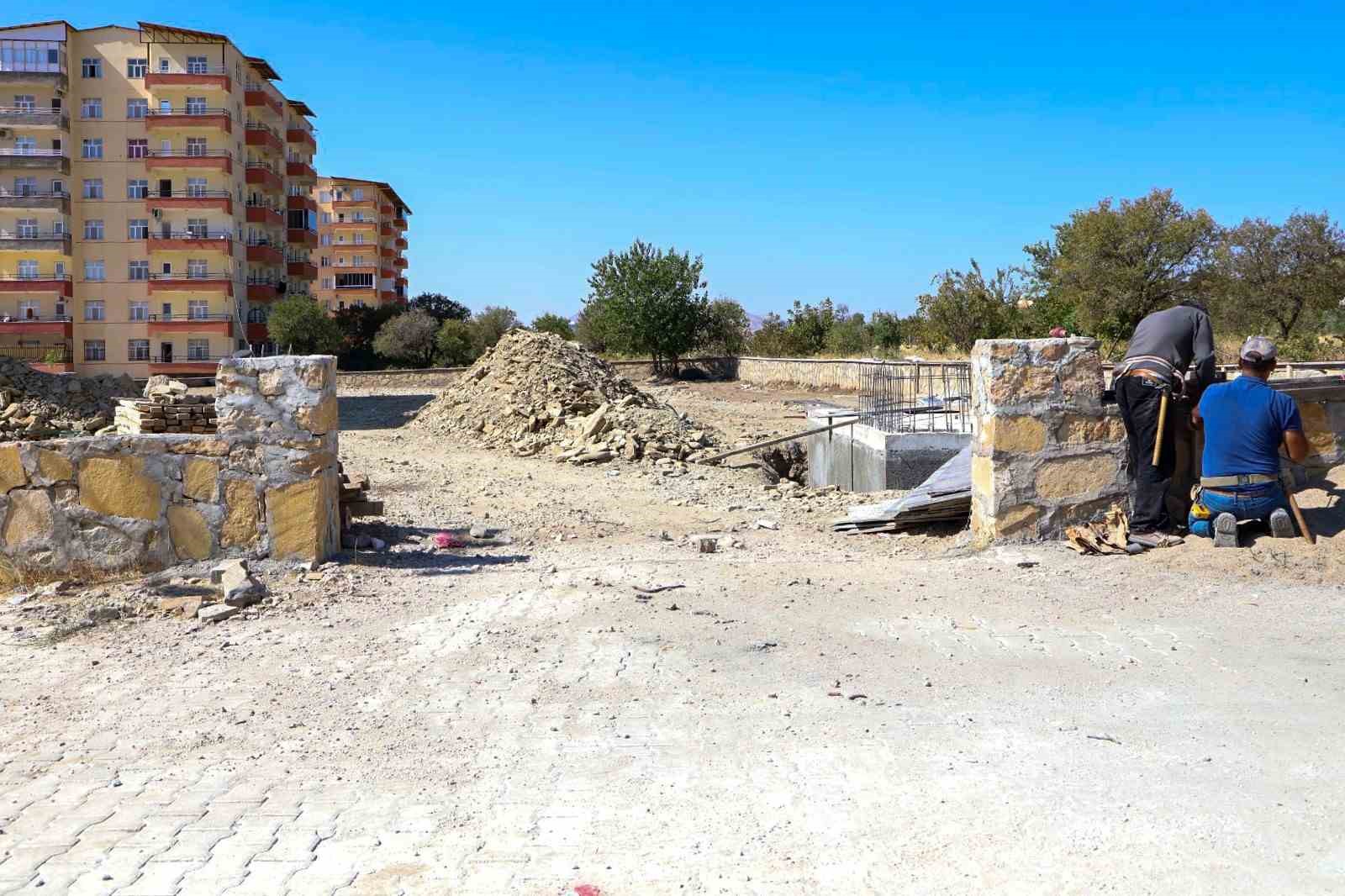 Büyükşehir Belediyesi, Dicle Huzurparkında çalışmalara başladı
