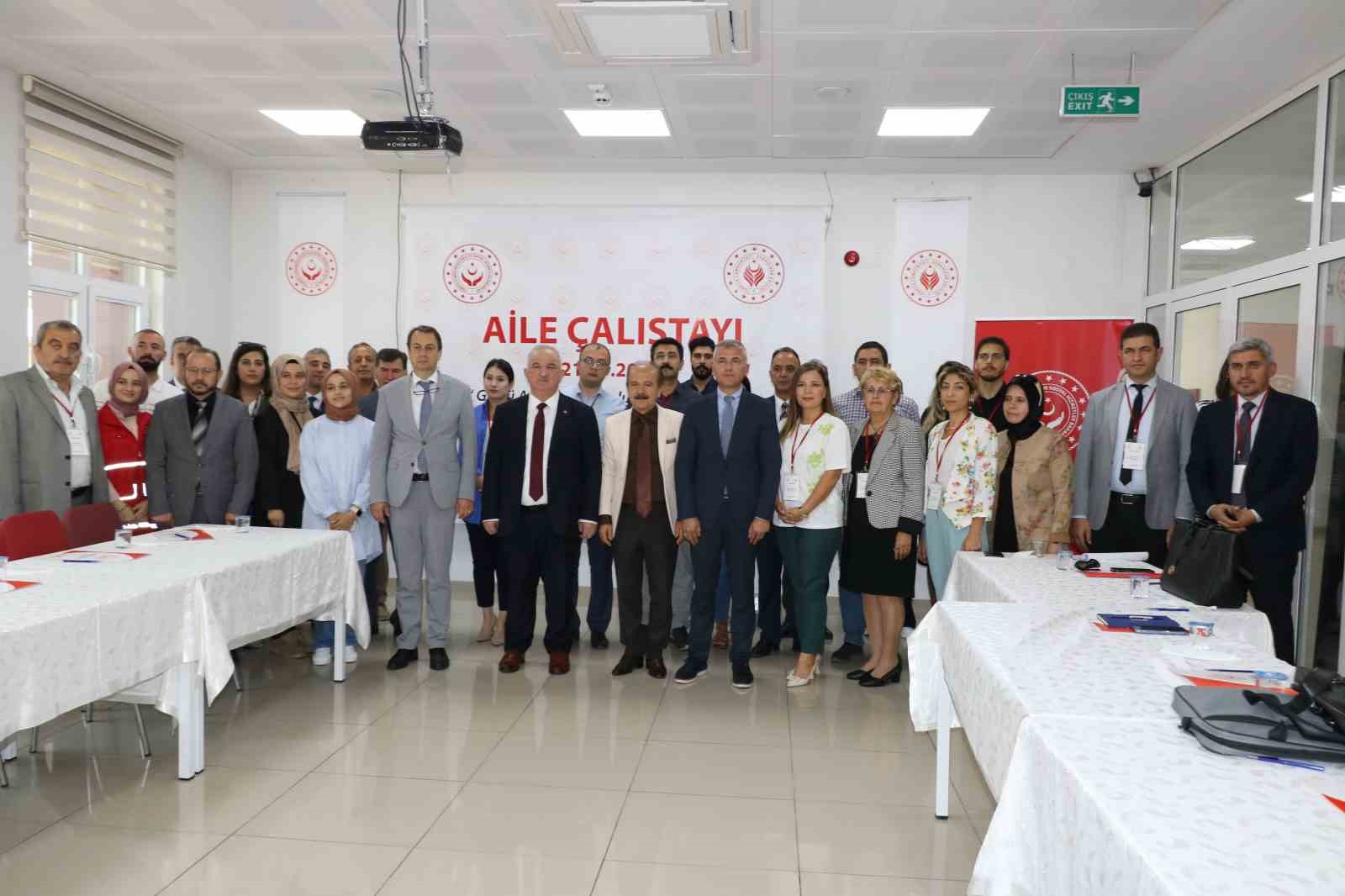 Zonguldak’ta Aile Çalıştayı düzenlendi
