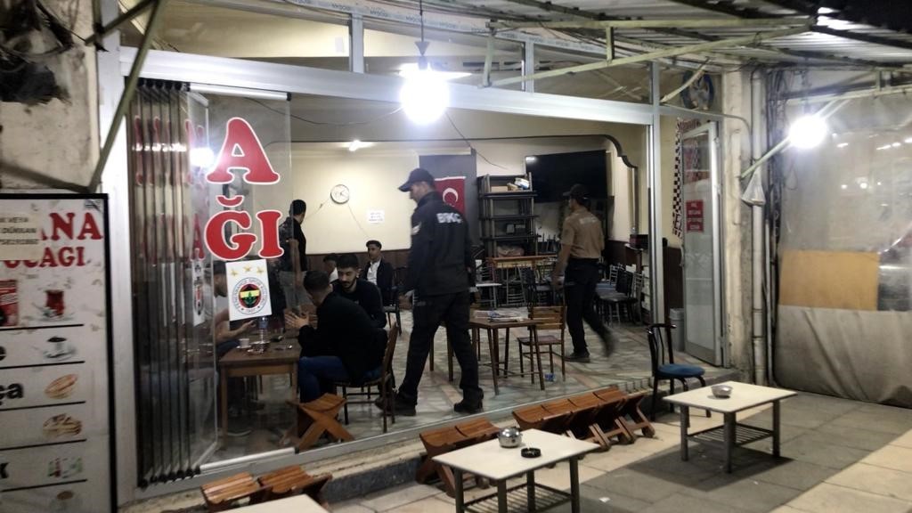 Elazığ’da şok asayiş uygulaması: Bin 390 şahıs ve 330 araç sorgulandı