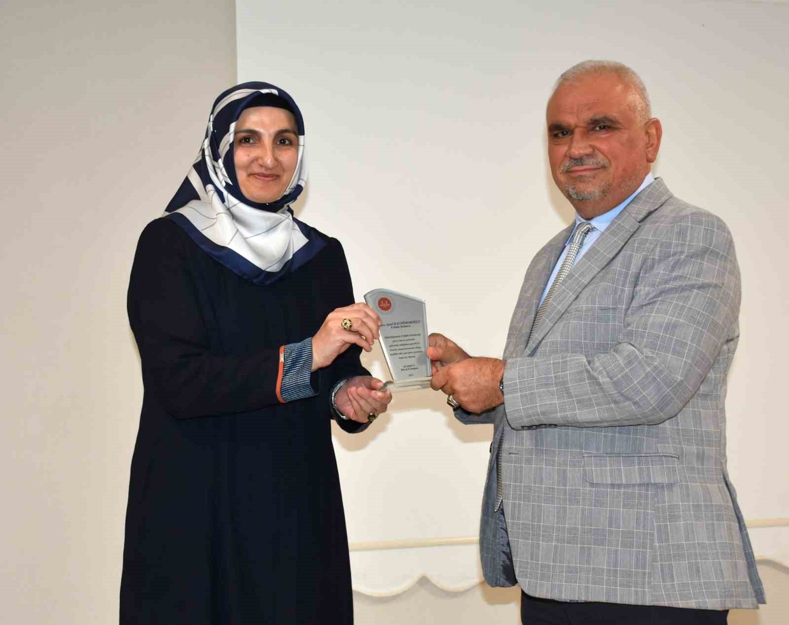 Bilecik İl Müftü Yardımcısı Aysel Hacıömeroğlu’na veda programı