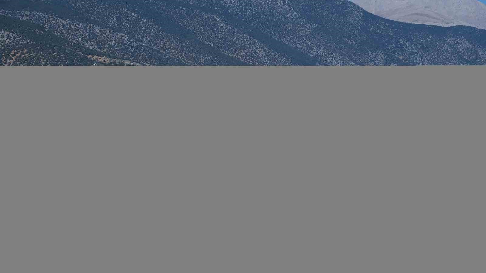 Türkiye’nin yedi renkli gölünde su seviyesi kritik seviyede