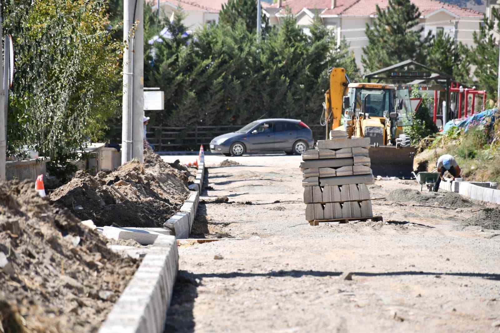 Emet’te üstyapı çalışmaları başladı
