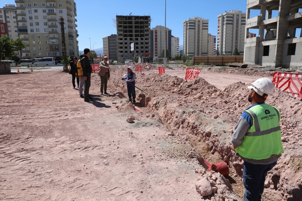 Başkan Çolakbayrakdar: Cam damar olacak ana yolu açıyoruz