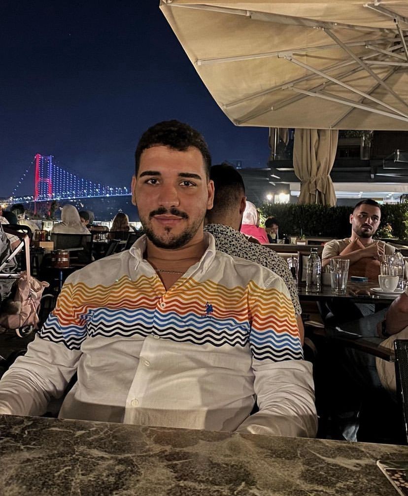 Bahçelievler’de duvara çarpan otomobildeki 4 kişinin cenazesi Adli Tıp’tan alındı