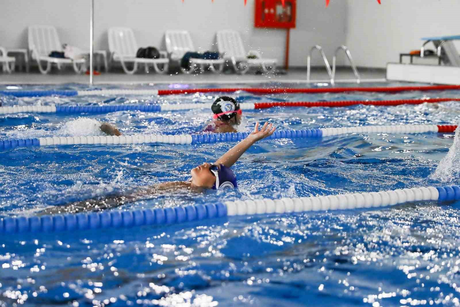 Kültür, sanat ve sporun yeni adresi AYM, gençleri bekliyor
